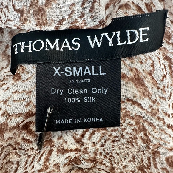 SILK Ruffled Back Beige Printed Halter TOP - Picture 8 of 8